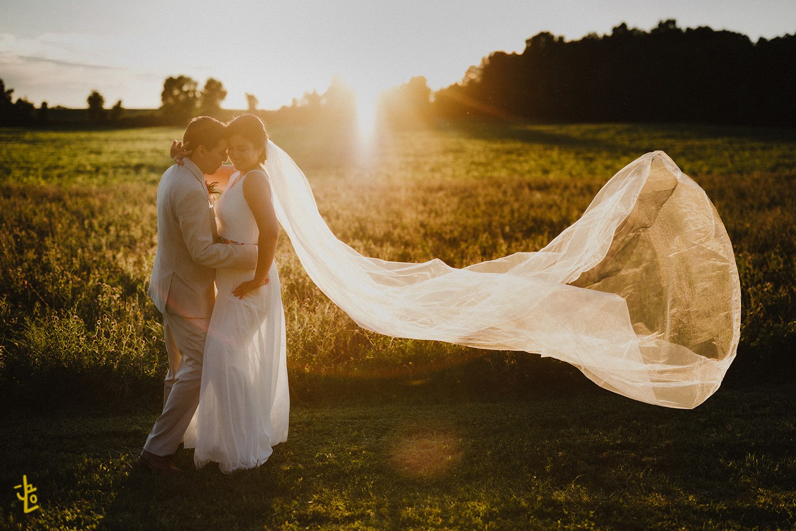 Colorful Garden Wedding, at Morgan Samuel’s Inn, Canandaigua, NY